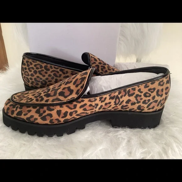 Donald Pliner - Picture 4 of 10